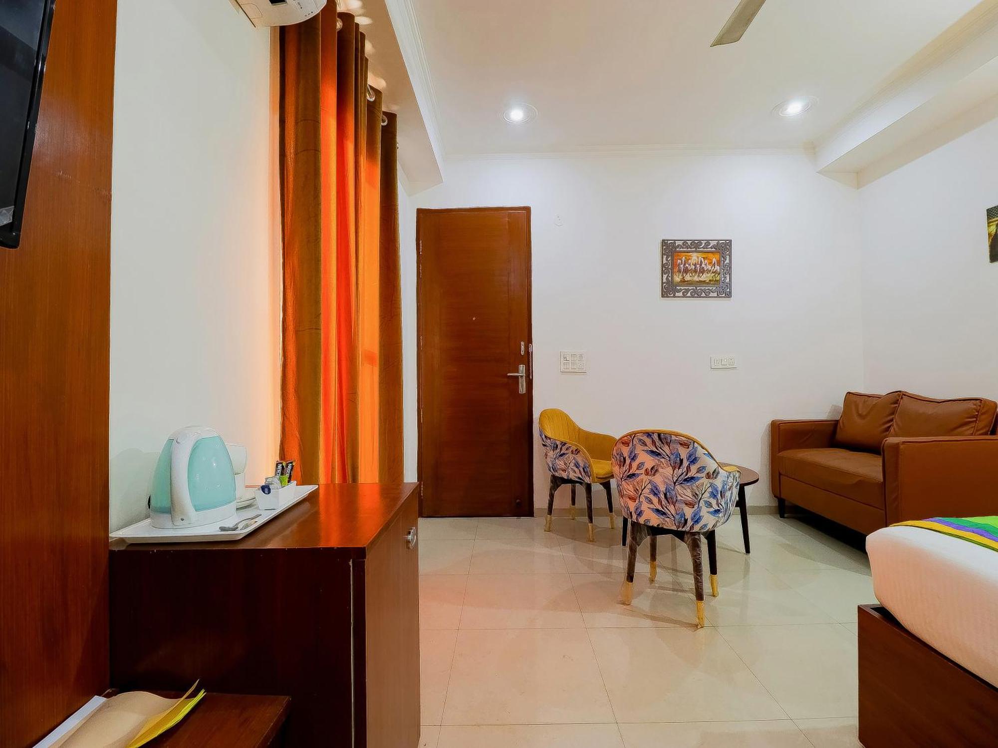 Treebo Rejoice 52 - 3Km From Huda City Metro Station Badshahpur Exterior foto
