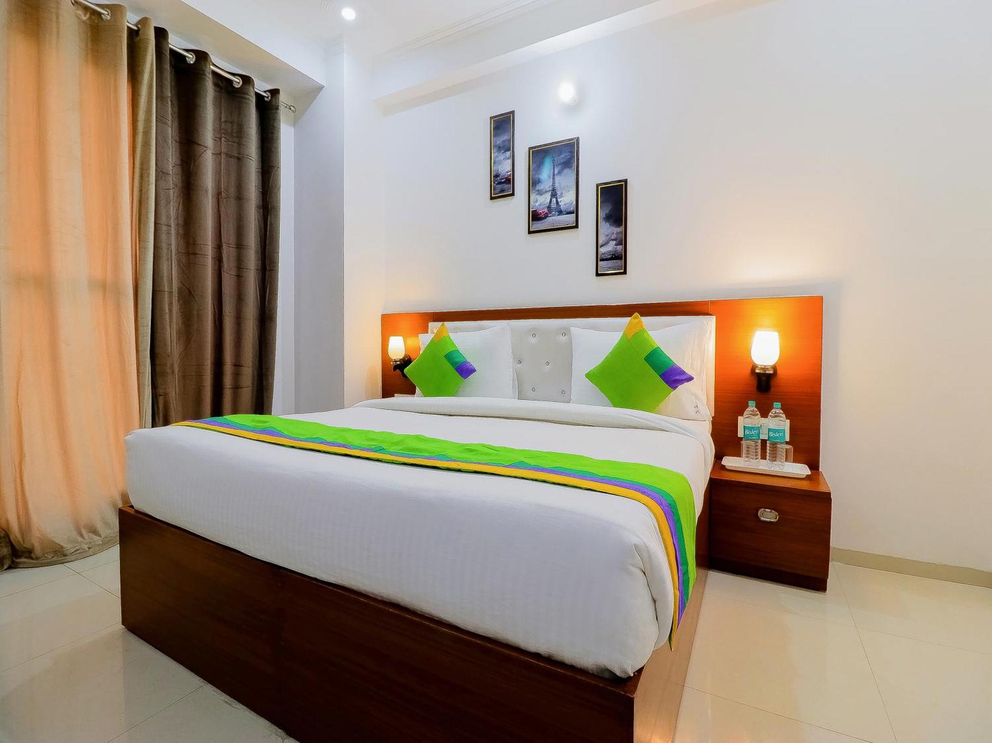 Treebo Rejoice 52 - 3Km From Huda City Metro Station Badshahpur Exterior foto