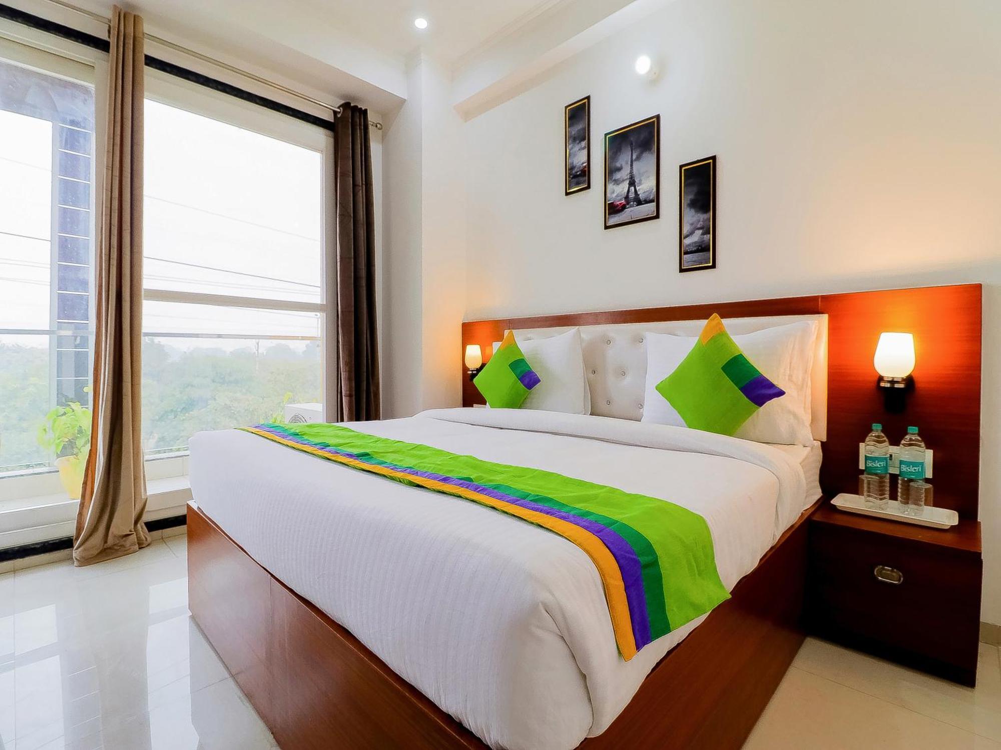 Treebo Rejoice 52 - 3Km From Huda City Metro Station Badshahpur Exterior foto